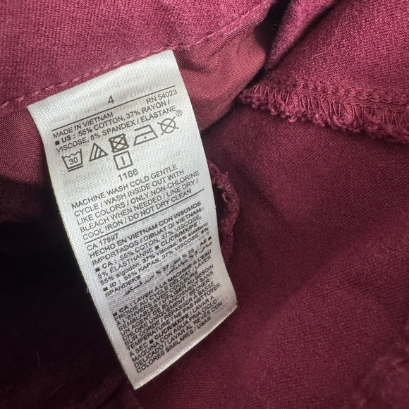 Old Navy High-Rise Pixie Burgundy Pants - Picture 5 of 6